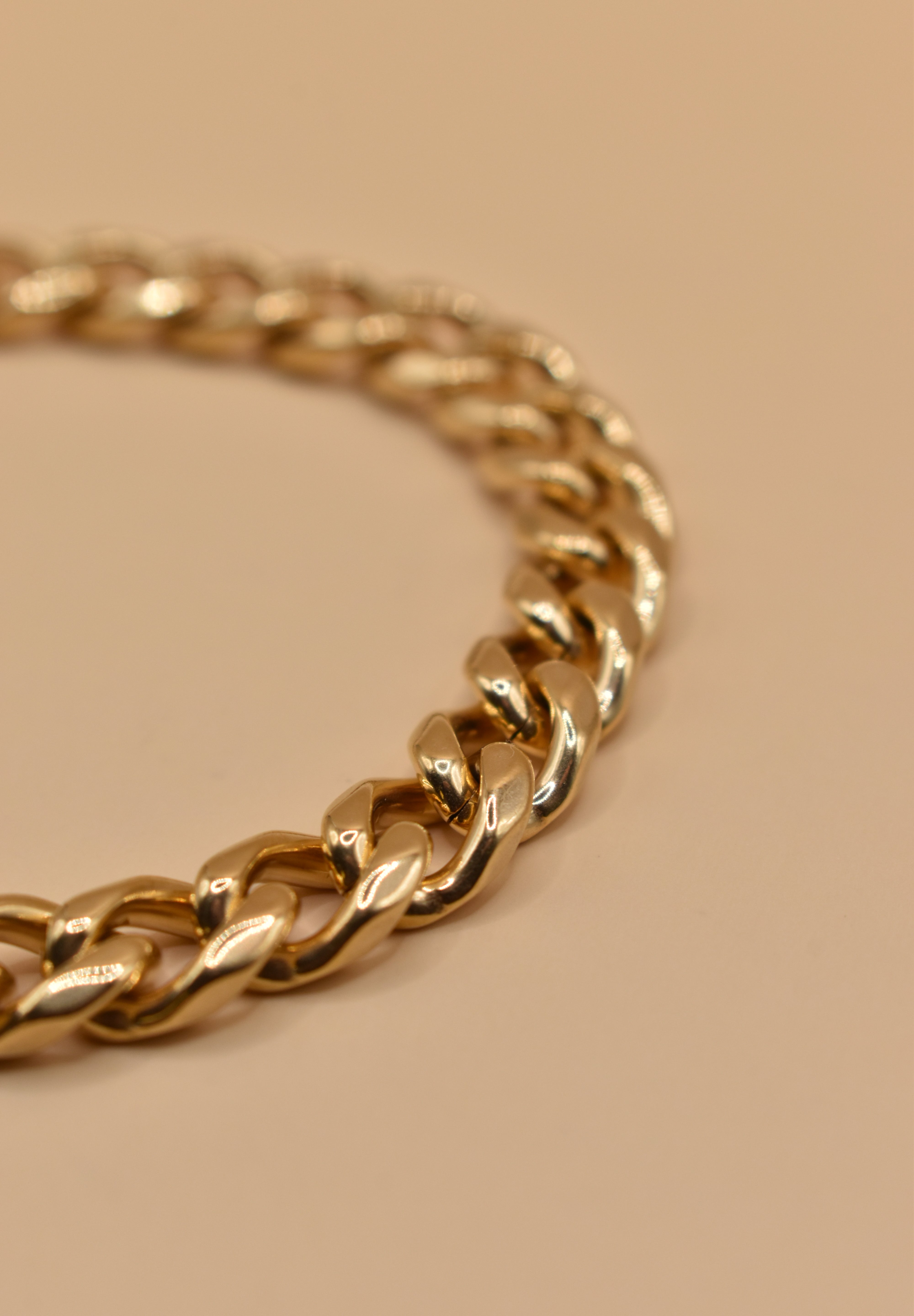 Gold Cuban chain with magnetic clasp for secure daily wear