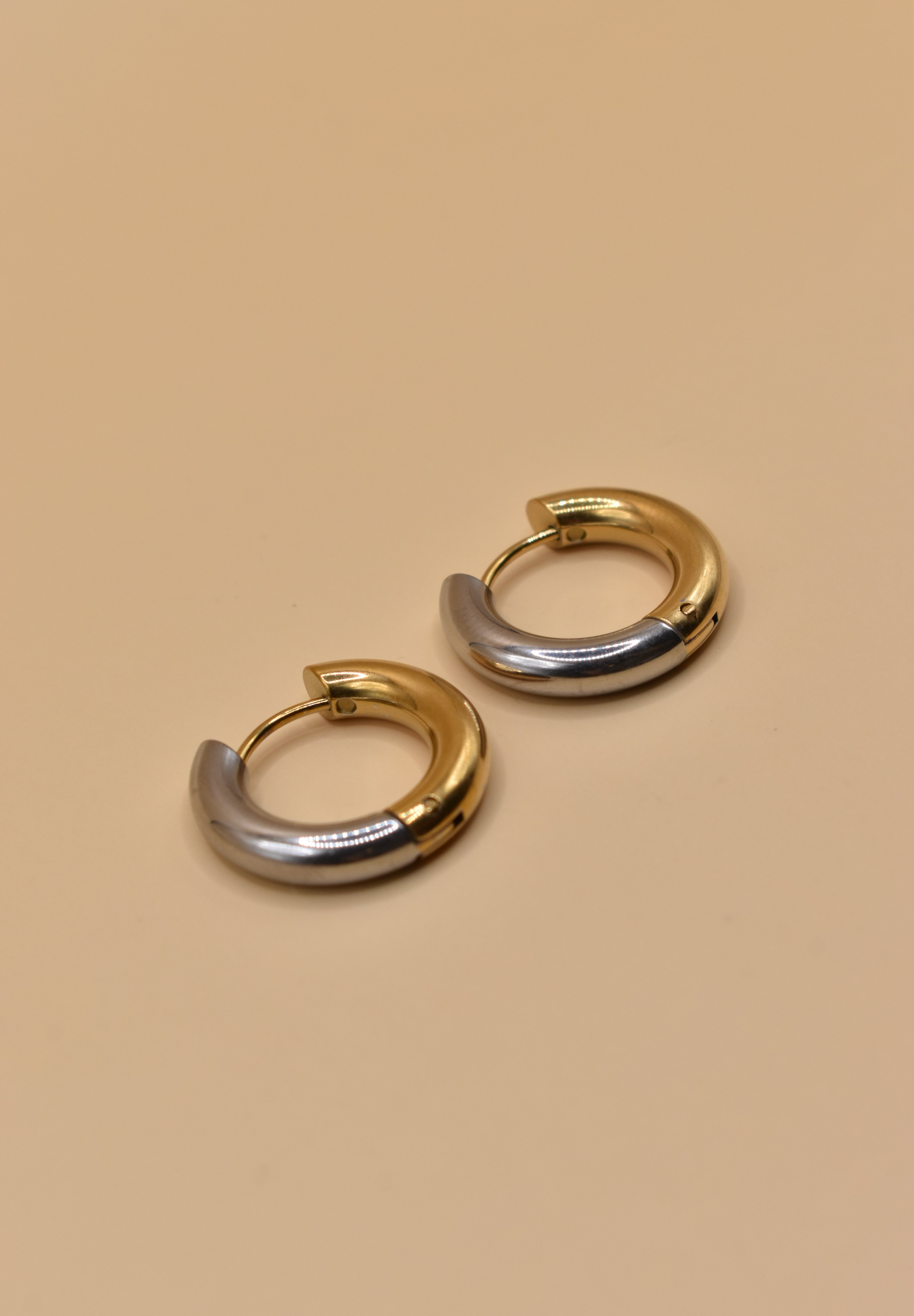Mixed metal hypoallergenic geometric stud earrings