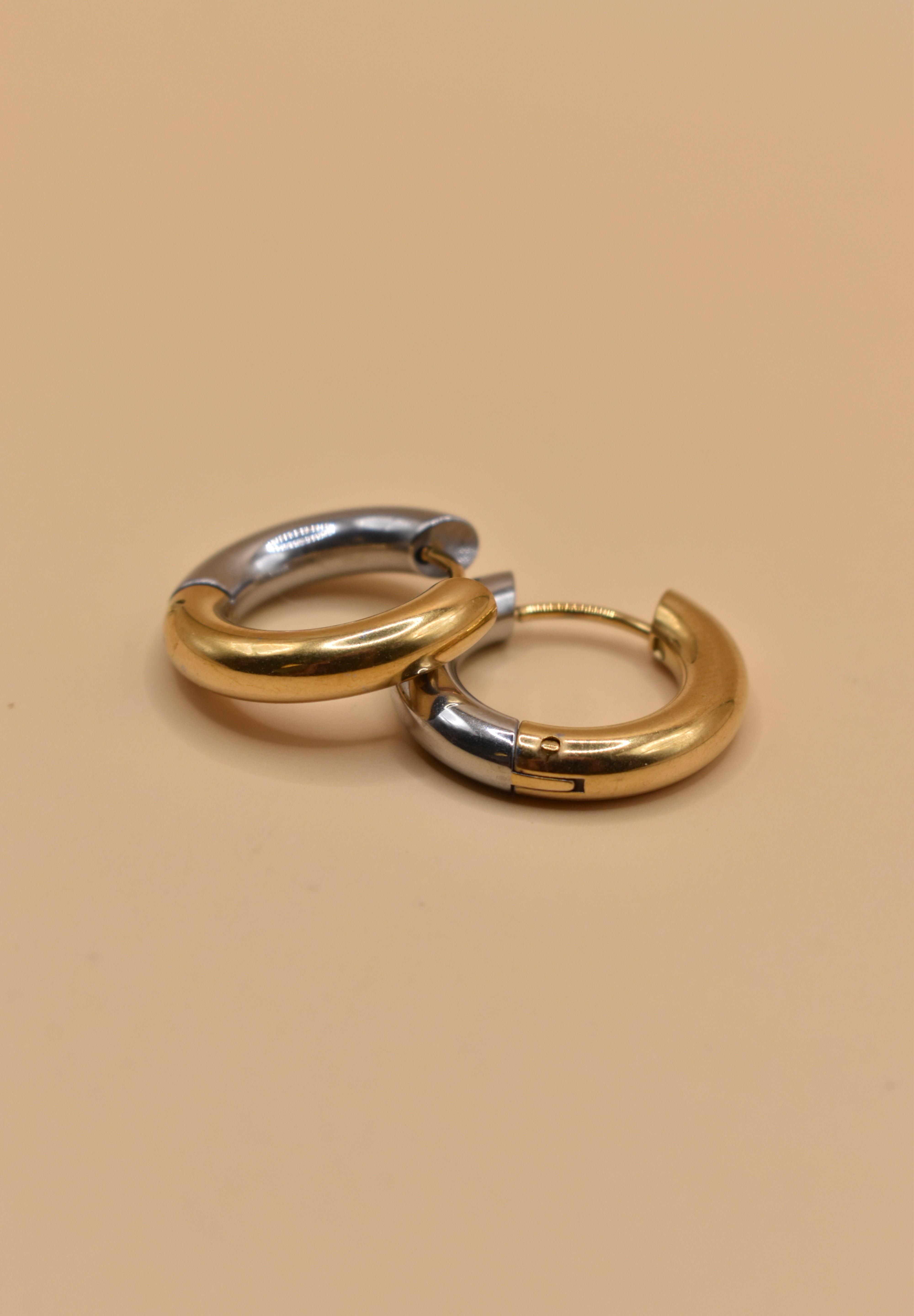 Mixed metal hypoallergenic geometric stud earrings