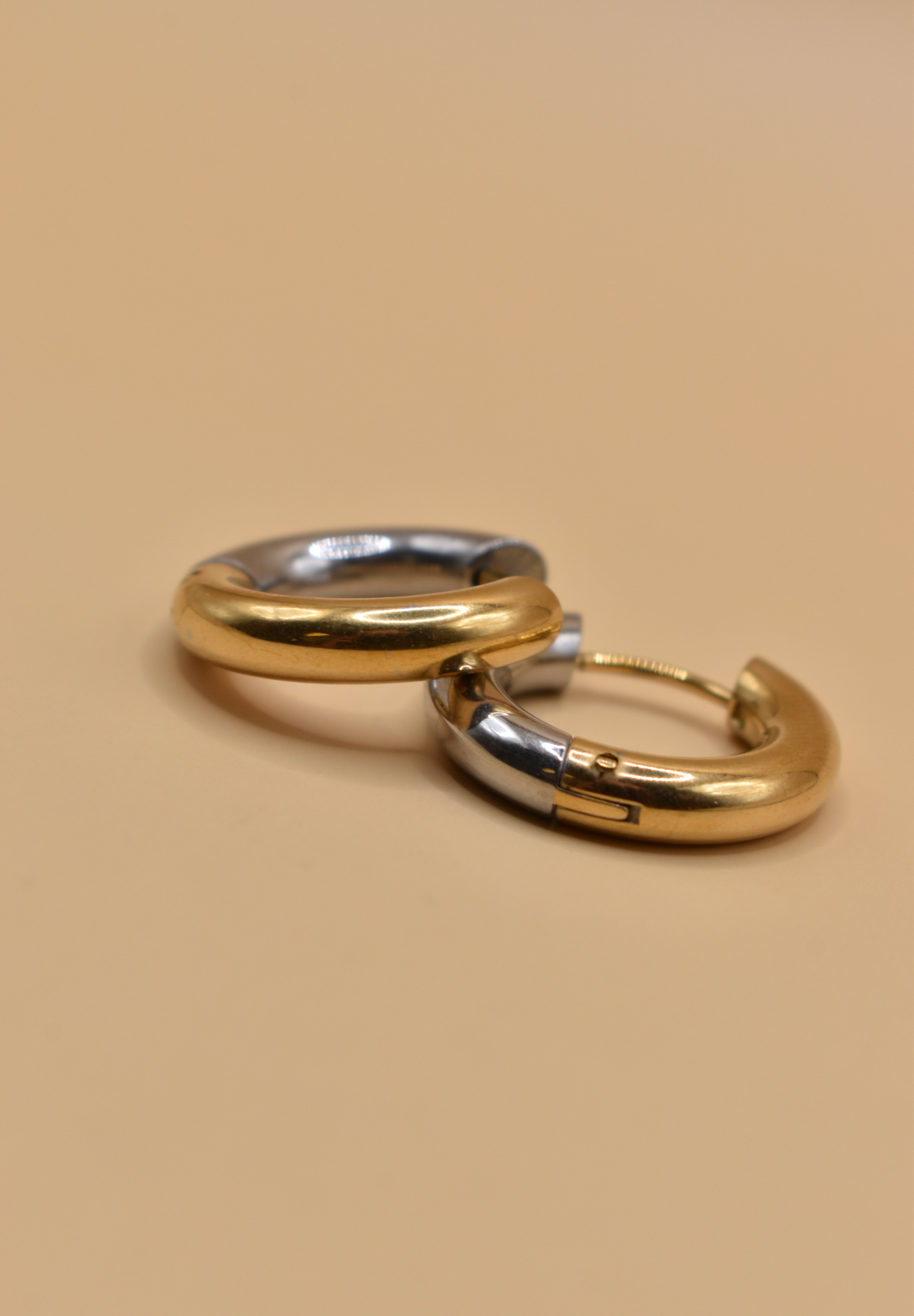 Mixed metal hypoallergenic geometric stud earrings