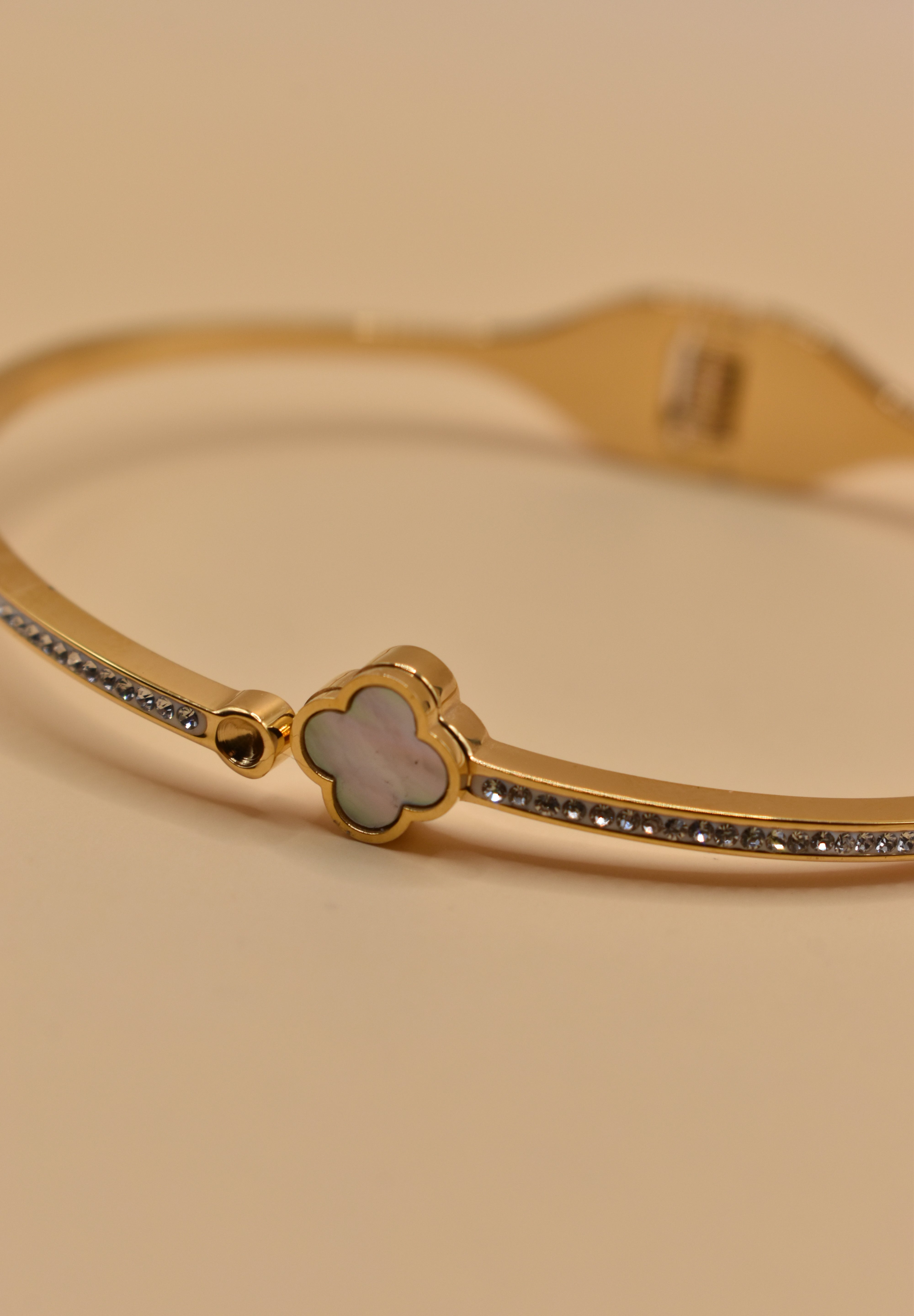 White flower bangle gold floral bracelet with rhinestones