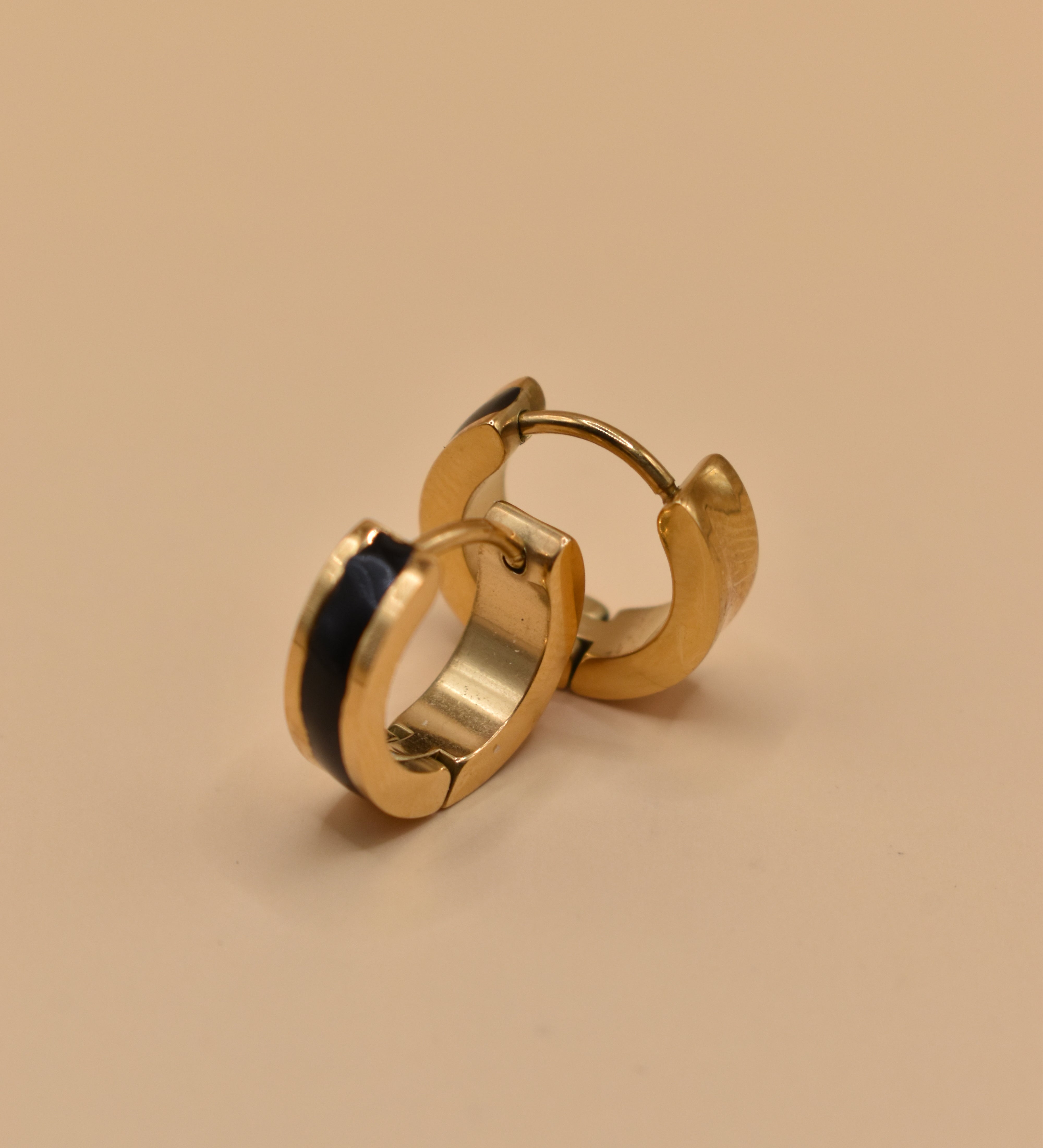 Circle charm enamel huggies earrings with smooth gold clasp
