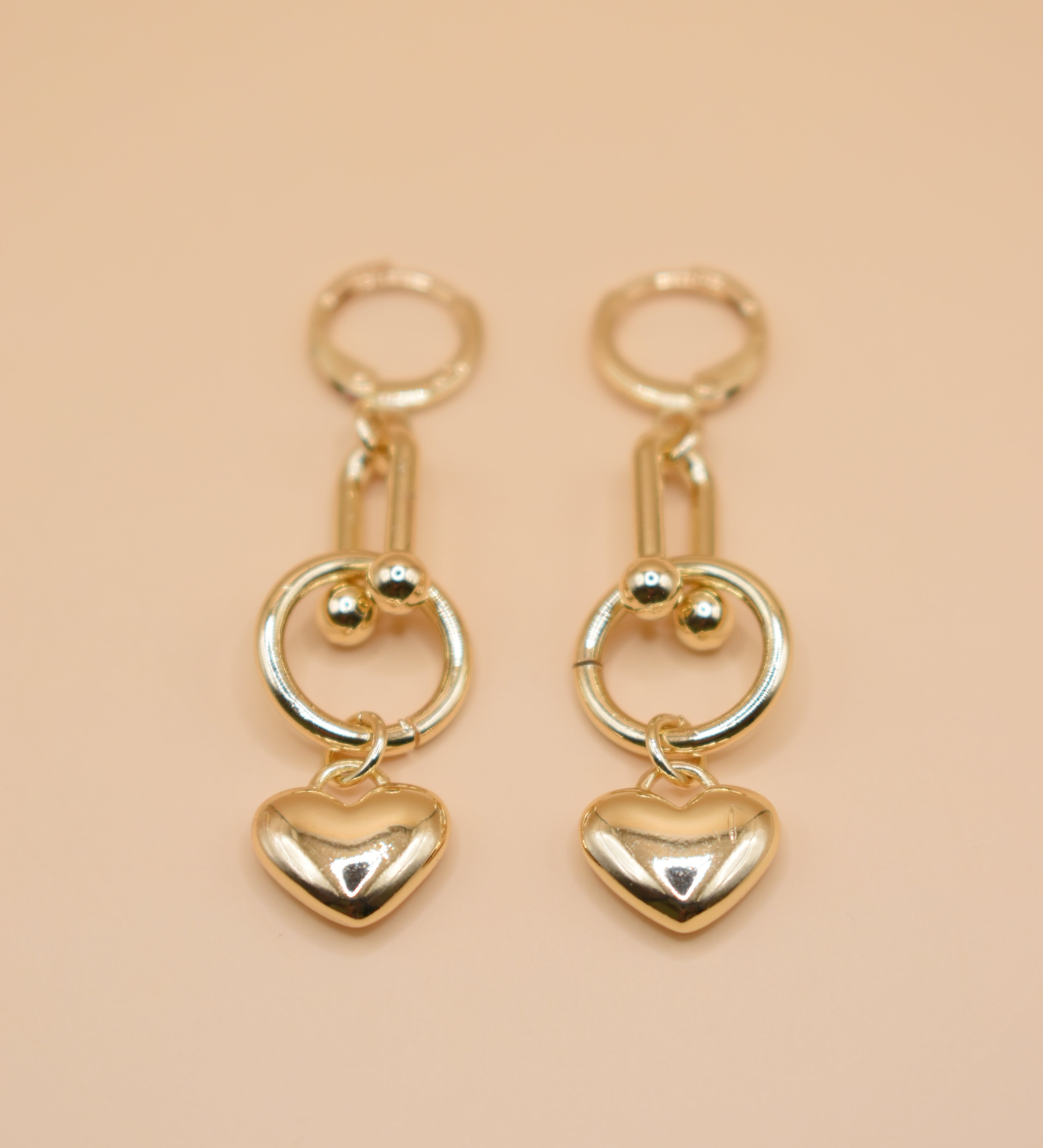 Dainty gold heart pendant link necklace on flat chain