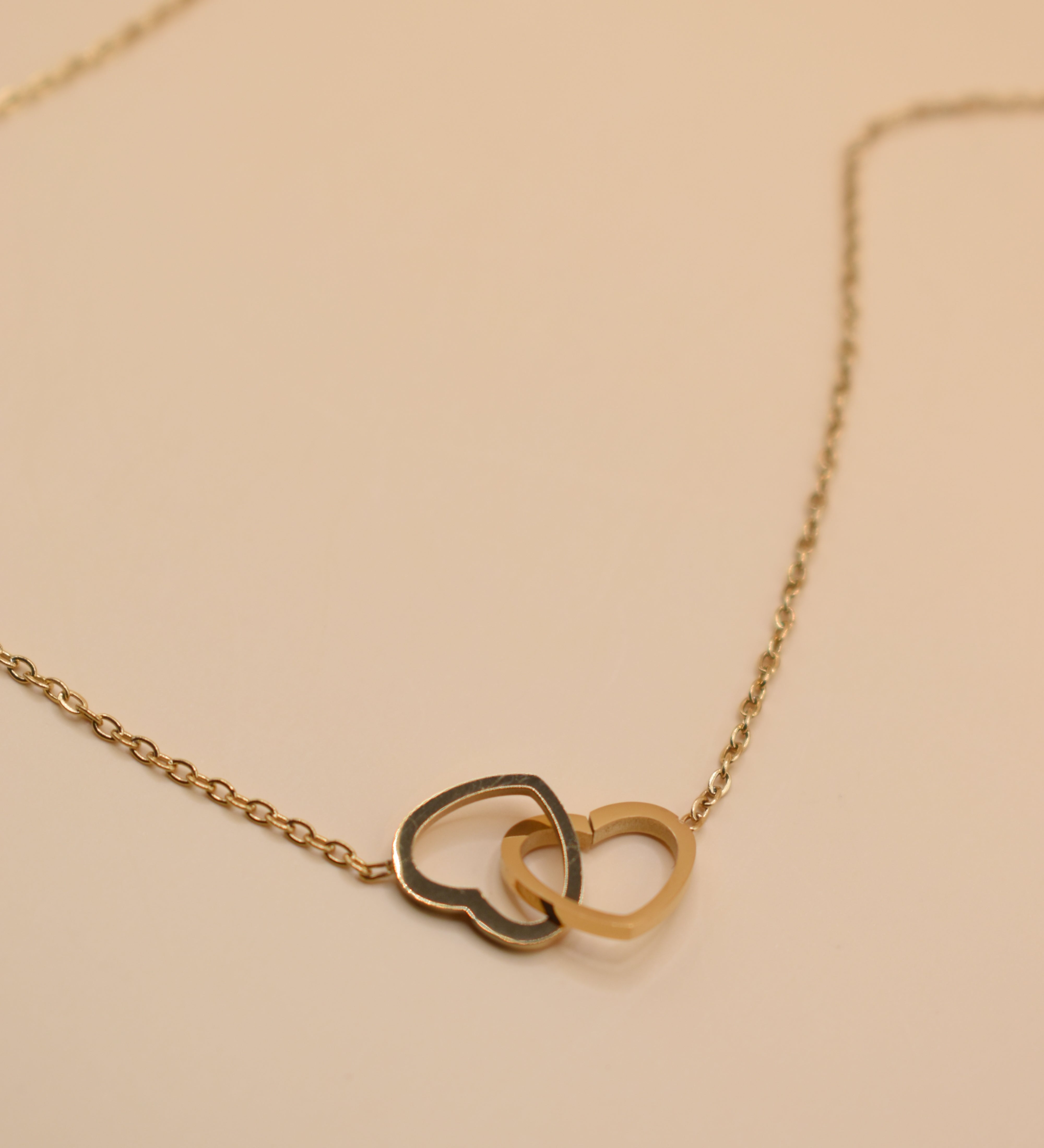 Twin Heart gold double heart necklace pendant